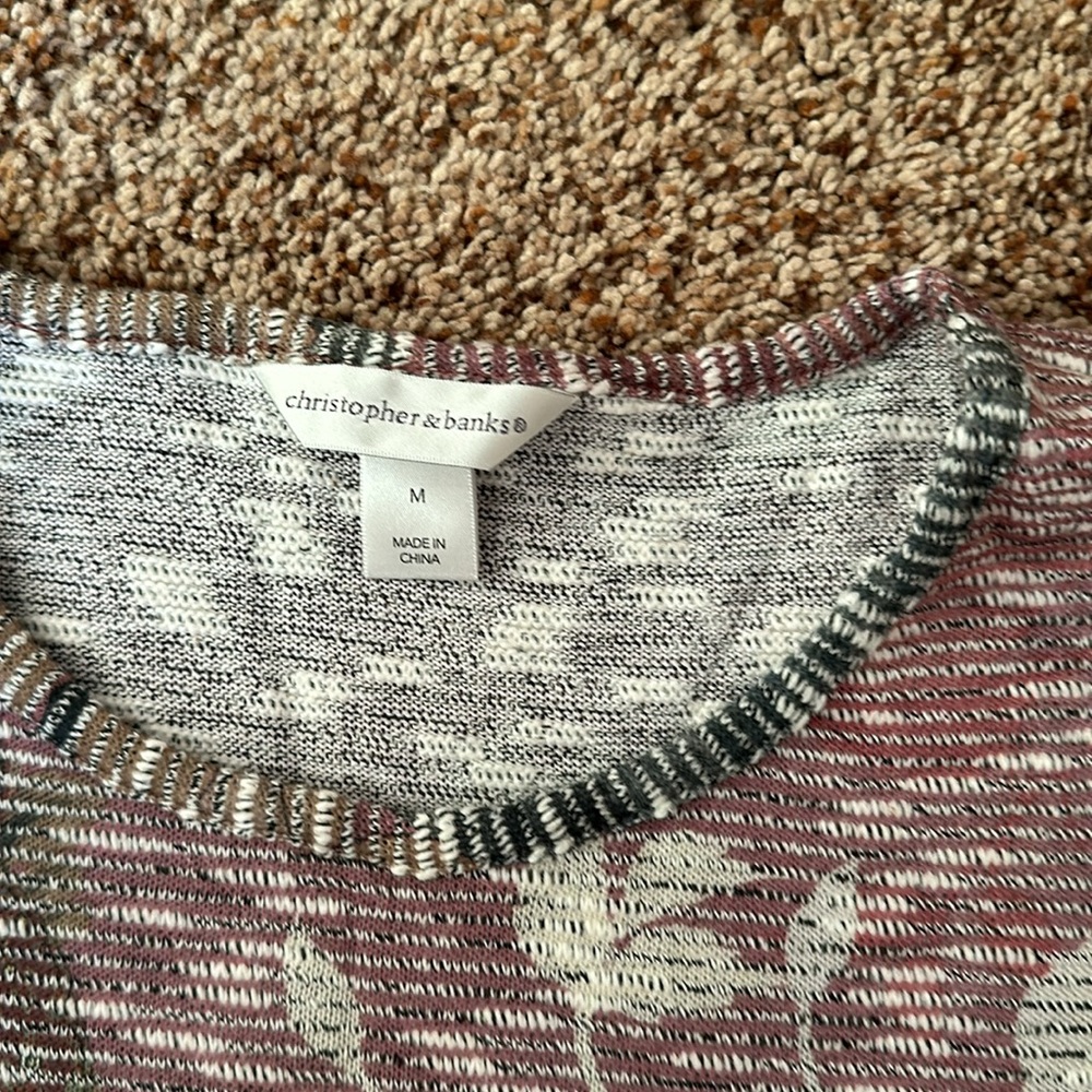 Lightweight fall pattern sweater - Picture 2 of 4